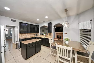 7903 Veranda Drive, Cove, TX 77523 - Photo 3