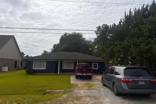 1205 Gulf Ave, Port Neches, TX 77651 - Photo 1