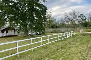 335 Carroll Roads E, Richmond, TX 77469 - Photo 7