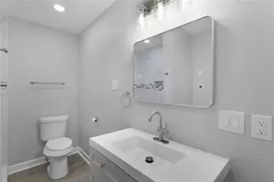 9827 Shive Dr, Houston, TX 77078 - Photo 13