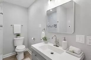 9827 Shive Dr, Houston, TX 77078 - Photo 9
