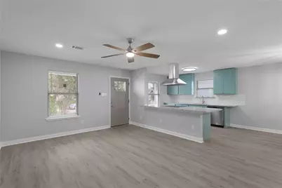 9827 Shive Drive, Houston, TX 77078 - Photo 5