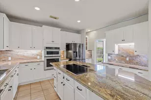 230 Walnut Cove Ln, Pearland, TX 77584 - Photo 9