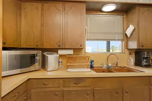 856 Bonita St, Bayou Vista, TX 77563 - Photo 13