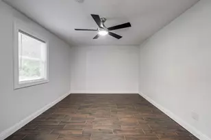 536 Robert E Lee Dr, Conroe, TX 77302 - Photo 23