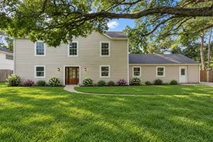 536 Robert E Lee Dr, Conroe, TX 77302 - Photo 1