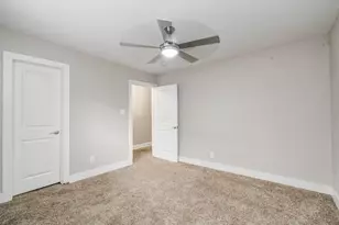 536 Robert E Lee Dr, Conroe, TX 77302 - Photo 35