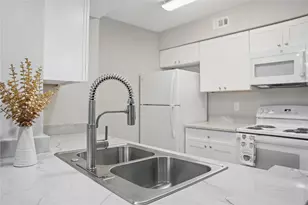 250 El Dorado Blvd, Webster, TX 77598 - Photo 5