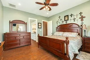 220 Kings Dr, Freeport, TX 77541 - Photo 29