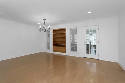 227 Crest Hill Drive, Conroe, TX 77301 - Photo 9