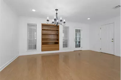 227 Crest Hill Drive, Conroe, TX 77301 - Photo 5