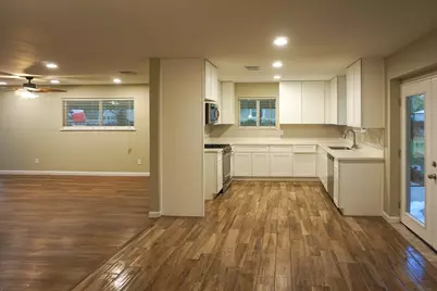 8521 Woodlyn Road, Houston, TX 77028 - Photo 23