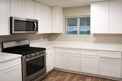 8521 Woodlyn Road, Houston, TX 77028 - Photo 11