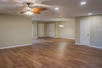 8521 Woodlyn Road, Houston, TX 77028 - Photo 7