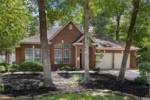 11 Belcarra Pl, The Woodlands, TX 77382 - Photo 1