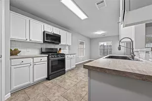 21715 Texian Ct, Spring, TX 77388 - Photo 11