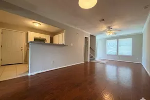5408 Groveton St, Houston, TX 77033 - Photo 5
