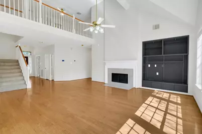 9423 Walnut Brook Court, Houston, TX 77040 - Photo 5