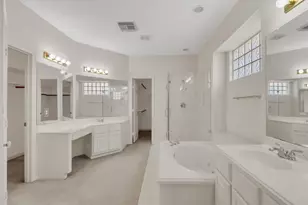 9423 Walnut Brook Ct, Houston, TX 77040 - Photo 33