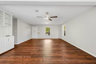 301 Azalea St, Lake Jackson, TX 77566 - Photo 5