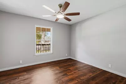 301 Azalea Street, Lake Jackson, TX 77566 - Photo 11