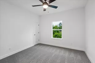 8715 Shotwell St, Houston, TX 77016 - Photo 17