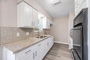 9614 Bean St, Houston, TX 77078 - Photo 17