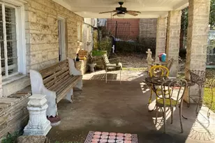2002 Ave O, Huntsville, TX 77340 - Photo 3