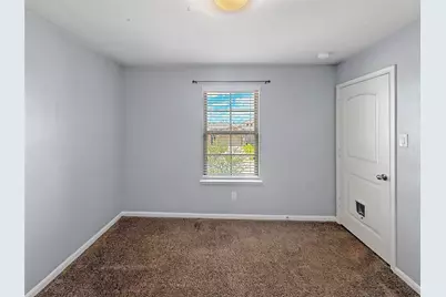 8310 Oakleaf Meadow Court, Rosharon, TX 77583 - Photo 11