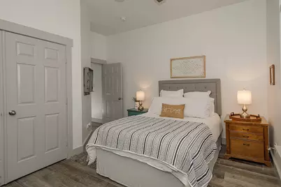 182 N Valley Oaks Circle, The Woodlands, TX 77382 - Photo 23