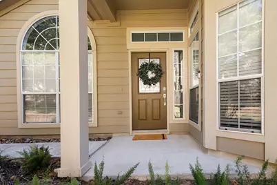 182 N Valley Oaks Circle, The Woodlands, TX 77382 - Photo 3