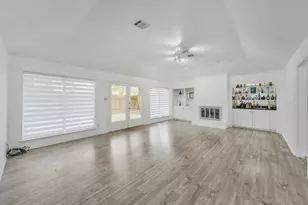 1823 Cherry Bend Dr, Houston, TX 77077 - Photo 17