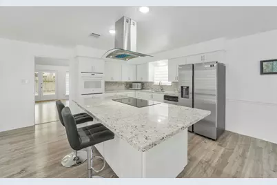 1823 Cherry Bend Drive, Houston, TX 77077 - Photo 9