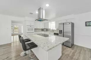 1823 Cherry Bend Dr, Houston, TX 77077 - Photo 9