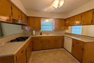 322 Ravenhead Dr, Houston, TX 77034 - Photo 9