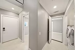 913 Saulnier St, Houston, TX 77019 - Photo 19