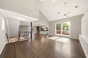 913 Saulnier St, Houston, TX 77019 - Photo 9