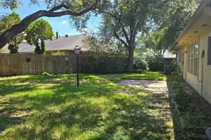 11102 Fall Breeze Dr, Houston, TX 77064 - Photo 21
