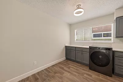7714 Renwick Drive #M68, Houston, TX 77081 - Photo 15