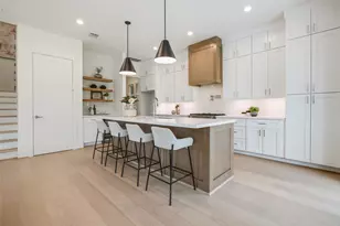902 E 25th St, Houston, TX 77009 - Photo 15