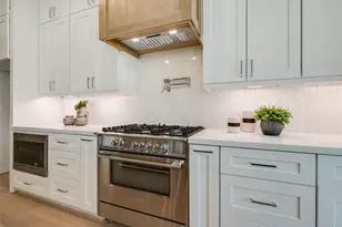 902 E 25th St, Houston, TX 77009 - Photo 19