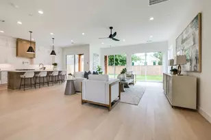 902 E 25th St, Houston, TX 77009 - Photo 9