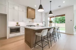 902 E 25th St, Houston, TX 77009 - Photo 13