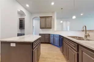 225 Sycamore, Lumberton, TX 77657 - Photo 3