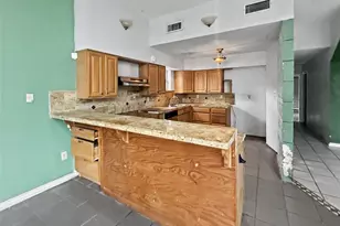 2106 Avenue L, Galveston, TX 77550 - Photo 5