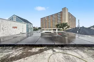 2106 Avenue L, Galveston, TX 77550 - Photo 23