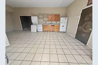 2106 Avenue L, Galveston, TX 77550 - Photo 11