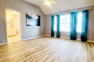 1365 El Camino Village Dr, Houston, TX 77058 - Photo 15
