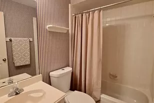 1365 El Camino Village Dr, Houston, TX 77058 - Photo 21