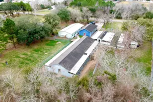 310 Ellen Ave, League City, TX 77573 - Photo 1